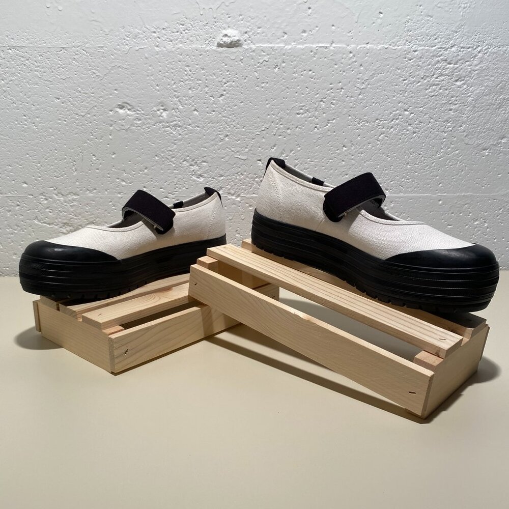 Keds Black and White Flats - Picture 3 of 12